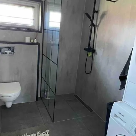 Apartment Family House 1000 M From Sea And 3 Min From Golf *